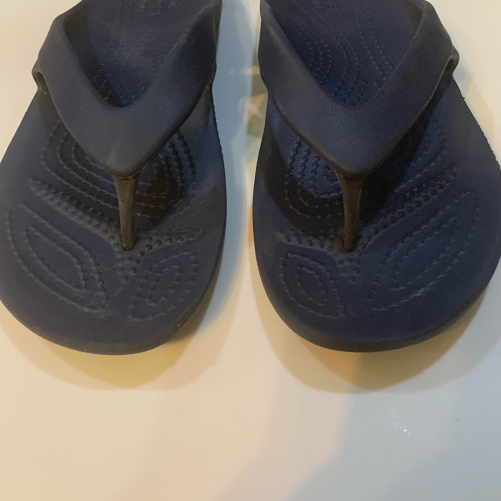 Croc flip flops - Picture 2 of 7